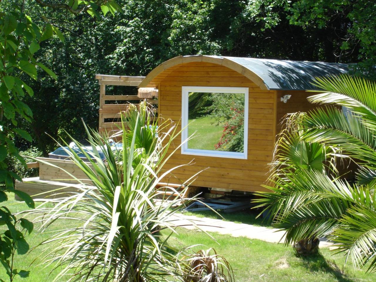 Marosenia Ttiki - Cabanes Et Spa Ascain Exterior foto